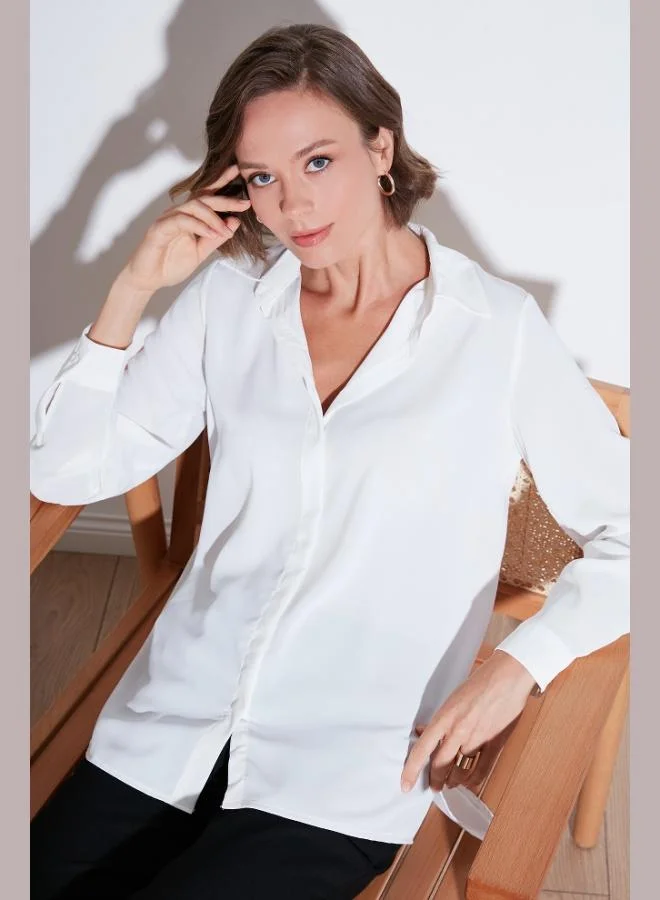 ليلا قميص نسائي ليلا بقصة مستقيمة، مقدمة قصيرة ومؤخرة طويلة