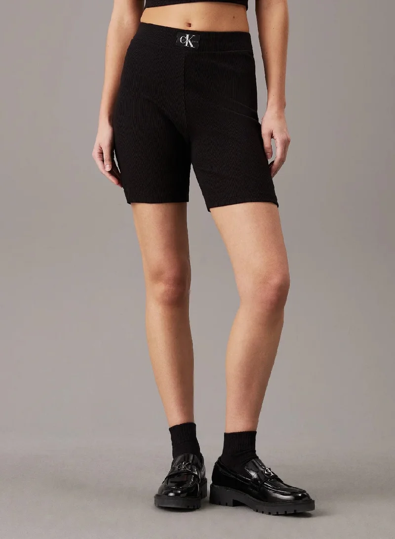 كالفن كلاين جينز شورت مضلع من القطن بقصة سليم