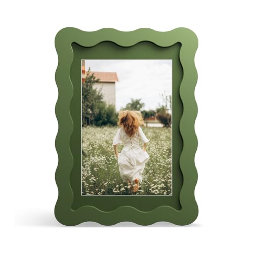 THKRLOF 4x6 Picture Frame with Mat for 3.5x5, Wavy Edge Wooden Real Glass Photo Frame for Tabletop and Wall Hanging, Green, 1 Pack - Image 1