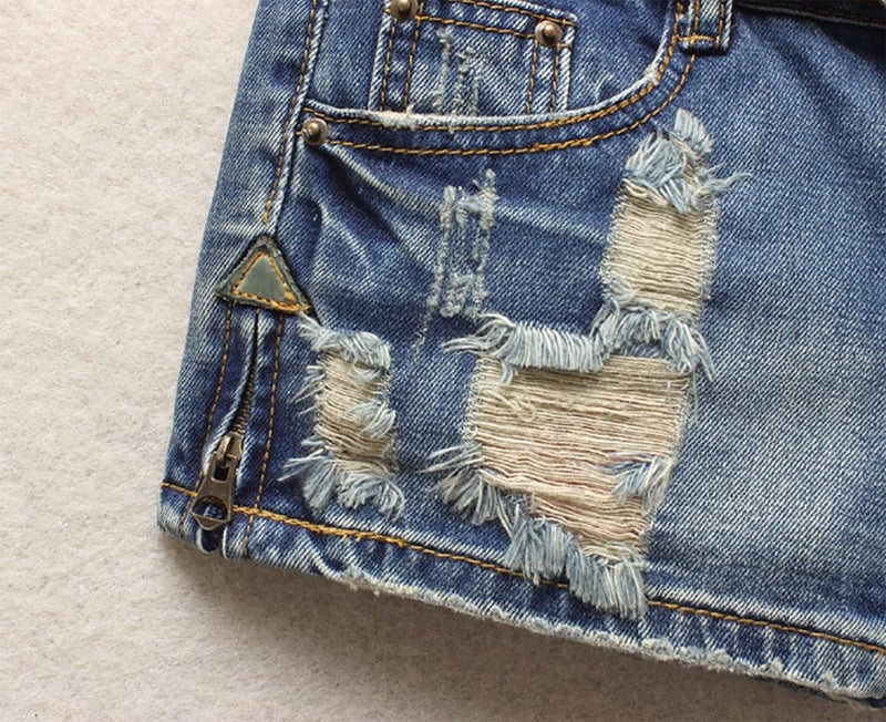 Fensajomon Women's Low Rise Summer Ripped Distressed Frayed Denim Shorts Sexy Jean Light Blue L - Image 5