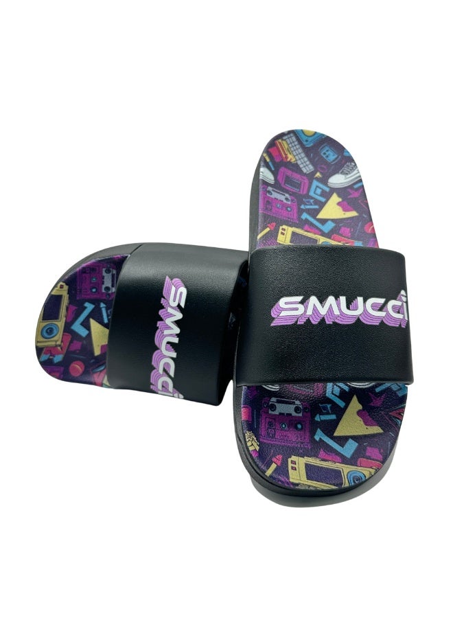 سموتشي صندل سموتشي بتصميم كلاسيكي، نعل داخلي مبطن ومريح، أسود بطبعة متعددة الألوان، مقاس الاتحاد الأوروبي 42-43 - Image 3