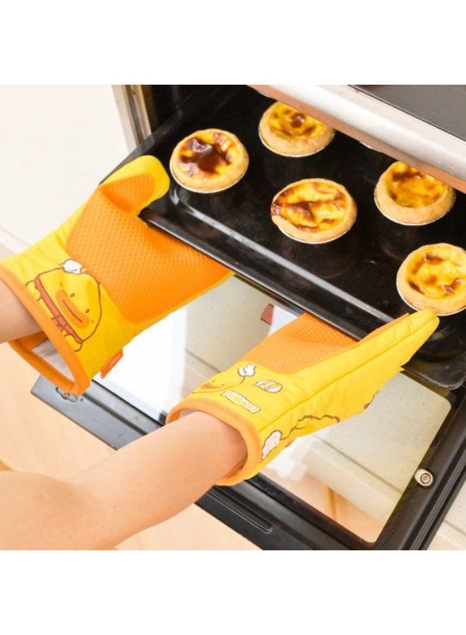 Jumbo Size 2-Piece Lined Silicone Oven Gloves  - Image 4