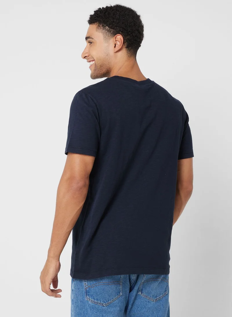 Superdry Essential  V Neck T-Shirt