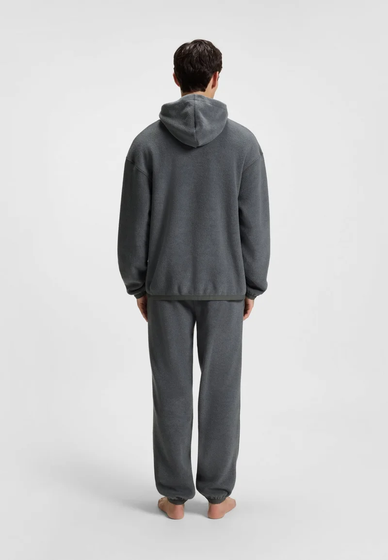 هوجو هودي تيري فليس بملصق شعار أحمر