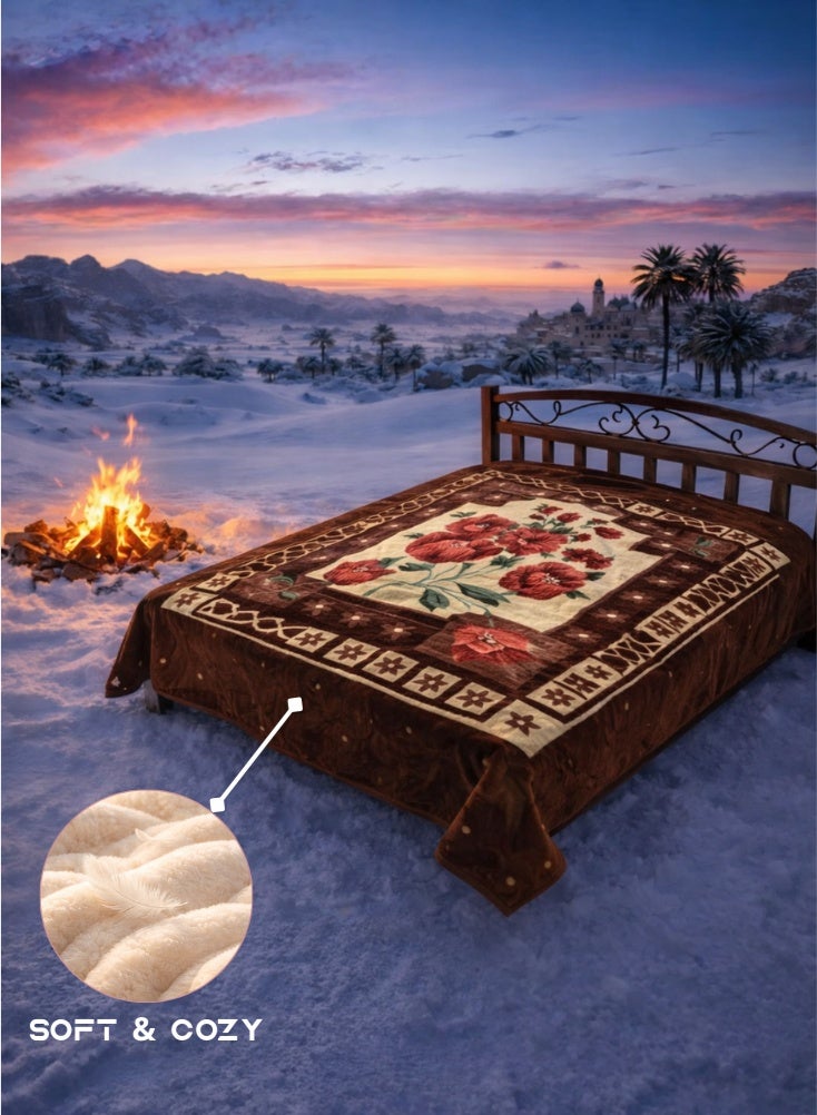 بريميم بطانية شتوية فاخرة ناعمة جداً بوزن **٨ كجم** بنقشة زهور بنية – مقاس **٢٤٠ × ٢٢٠ سم** بطبقتين – بطانية سرير سميكة وفخمة بنقشة ورد أنيقة مصنوعة من مواد عالية الجودة. - Image 3