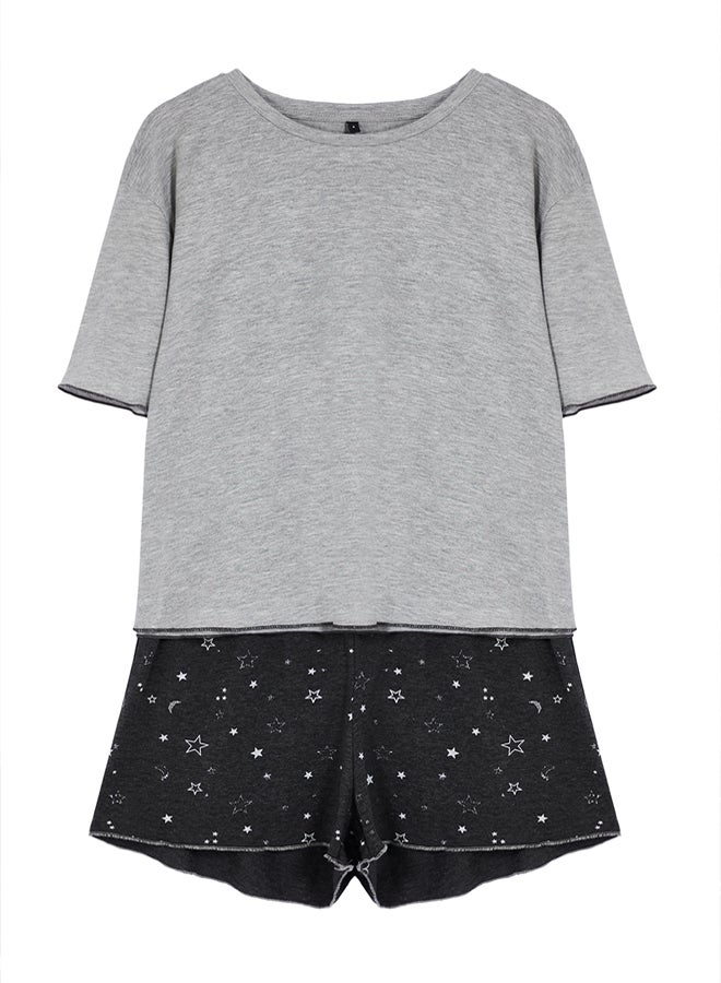 trendyol Gray Melange Galaxy Patterned Baby Overlock Detailed Shorts Knitted Pajamas Set - Image 5