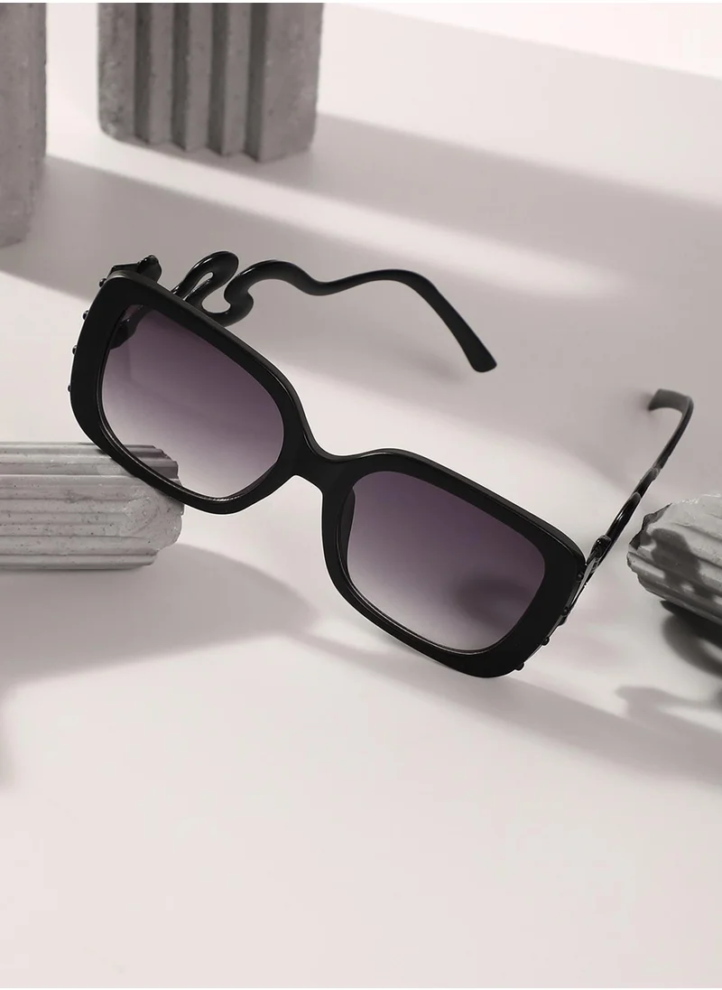 صوص هاوت The Serpent Butterfly Sunglasses - Onyx Black