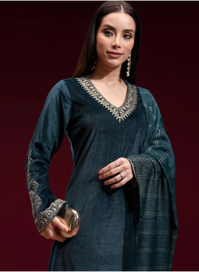 Vishudh Women Teal Embroidered Velvet Kurta Set by Styli