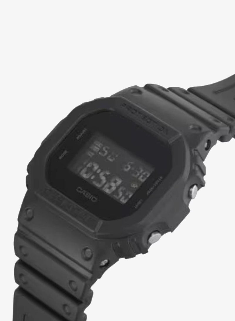 جي شوك ساعة رقمية رجالية من الراتنج DW-5600UBB-1DR - 42.8 مم - Image 3