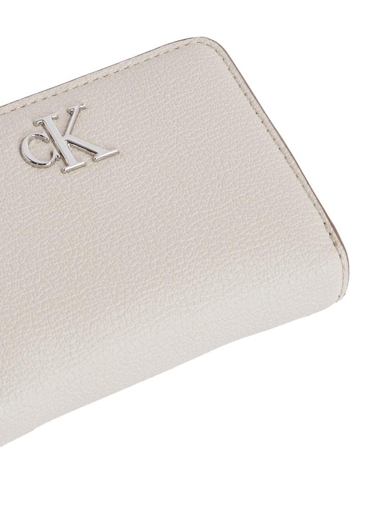 Calvin Klein Jeans MONOGRAM MEDIUM ZIP WALLET  - Image 3
