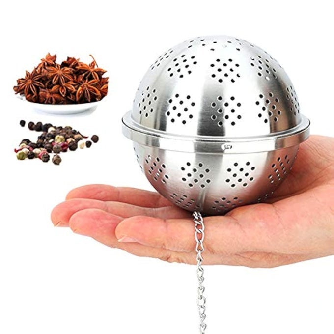 SPICE BALL EXTRA LARGE FOR COOKING SEASONING BALL SPICE INFUSER TEA BALL FILTER WITH EXTENDED CHAIN HOOK FOR ENHANCING SOUPS STEWS CIDER WINE AND ESPECIALLY BREWING LARGE QUANTITIES OF TEA