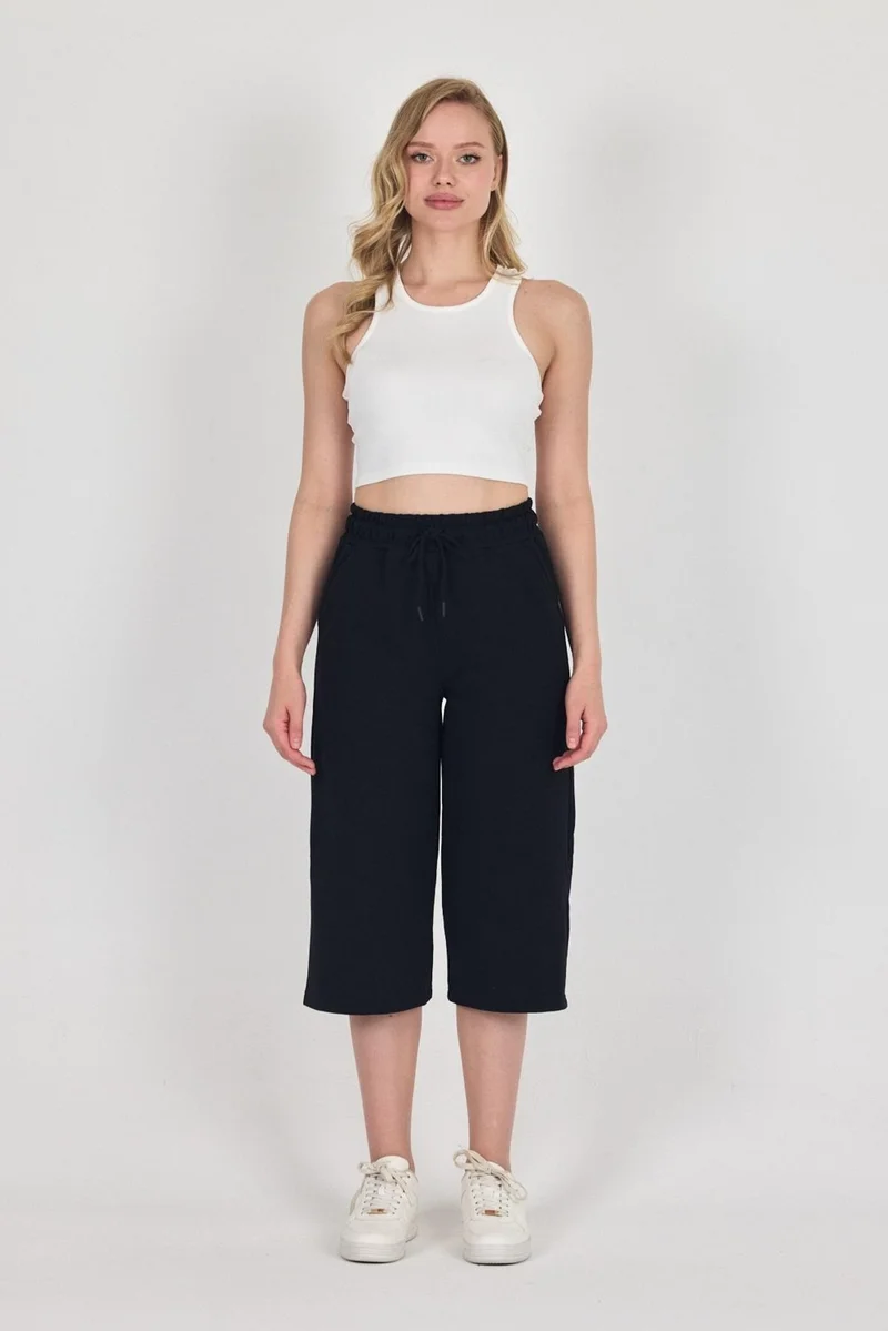 ميتاليك High Waist Pocketed Relaxed Cut Seasonal Women's Below Knee Bermuda Black Capri Shorts