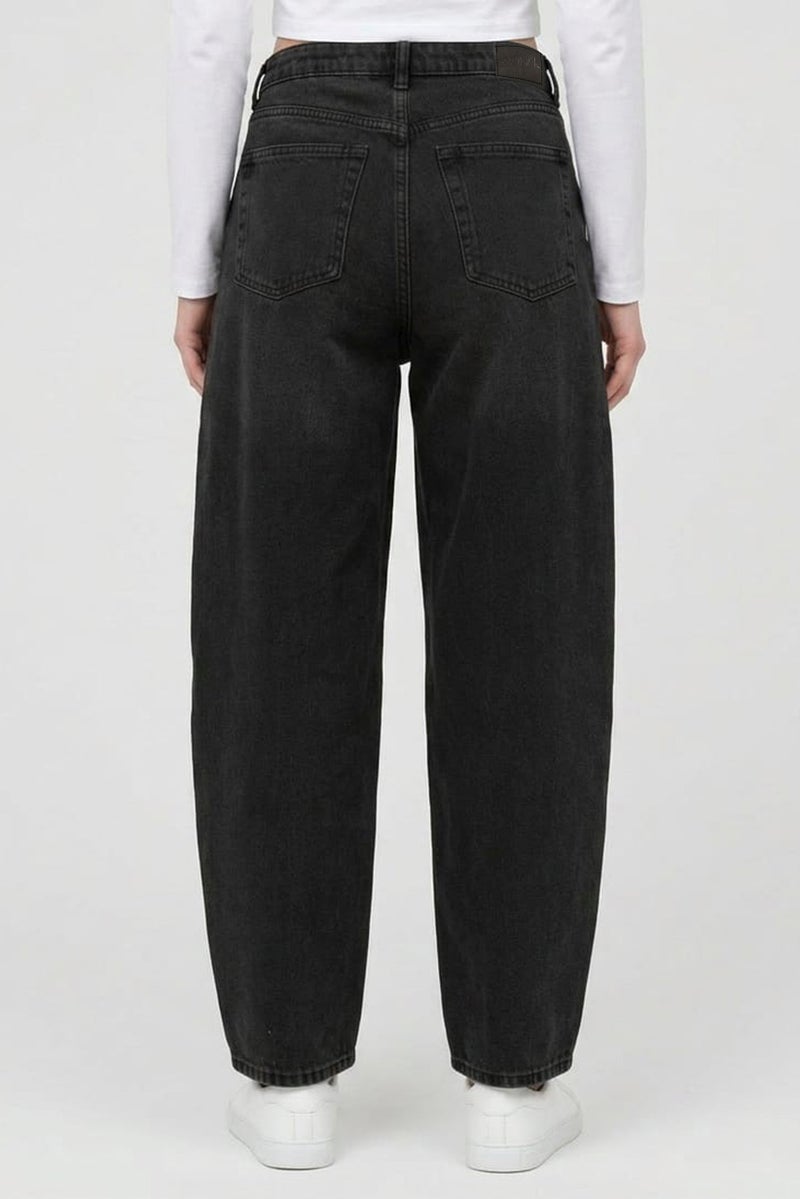 MONKI Women Barrel Fit Washed Non Stretchable Jeans, Black - Image 4