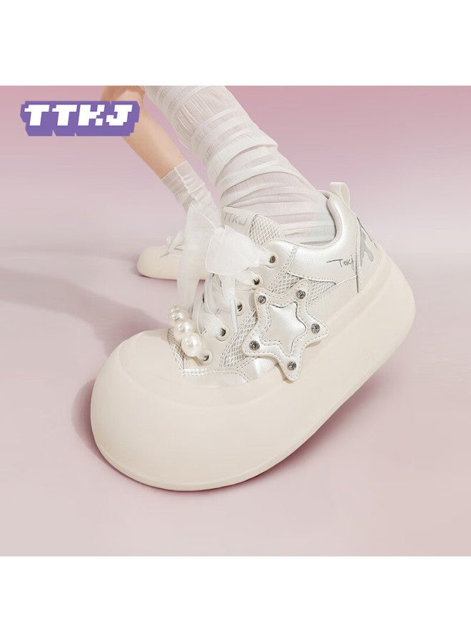 Ttkj أحذية نسائية من Ttkj بتصميم دانتيل ونجمة سميكة مع رباط قوس مريح وقابل للتنفس وزيادة ارتفاع صغيرة ونعل سميك متعددة الاستخدامات رياضية بيضاء - Image 2