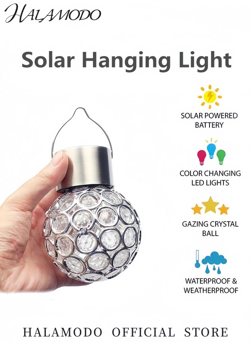 Halamodo فانوس معلق يعمل بالطاقة الشمسية مصنوع من زجاج كروي مزخرف مزود بغطاء معدني مقاوم للعوامل الجوية وتصميم إضاءة تلقائي من الغسق إلى الفجر مثالي للاستخدام في الحدائق والفناءات الخارجية - Image 2
