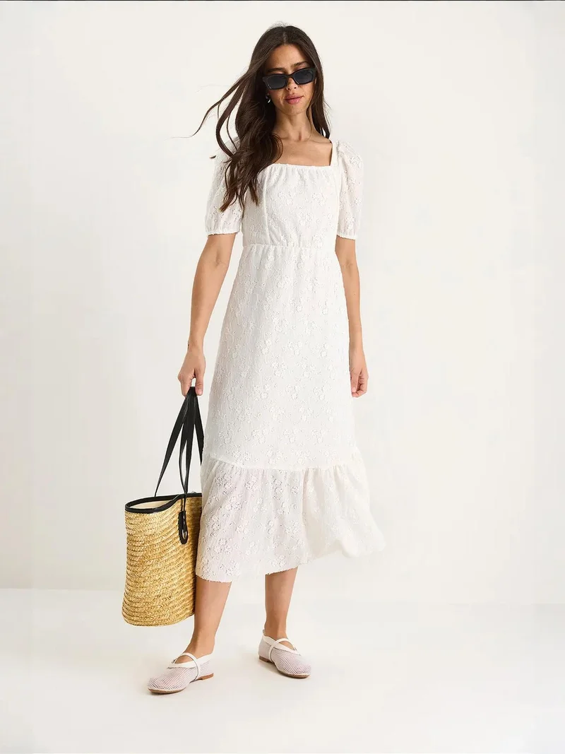 بيانكو لوتشي فستان ميدي دانتيل غيبيور بياقة مربعة من لوتشي