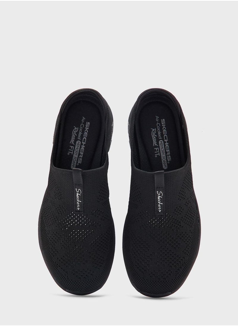 SKECHERS - Commute Time - Image 1