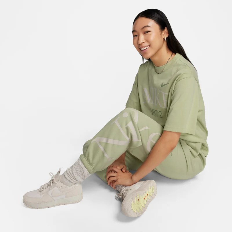 Nike Women's Sportswear Phoenix Fleece Oversized Logo Tracksuit Bottoms