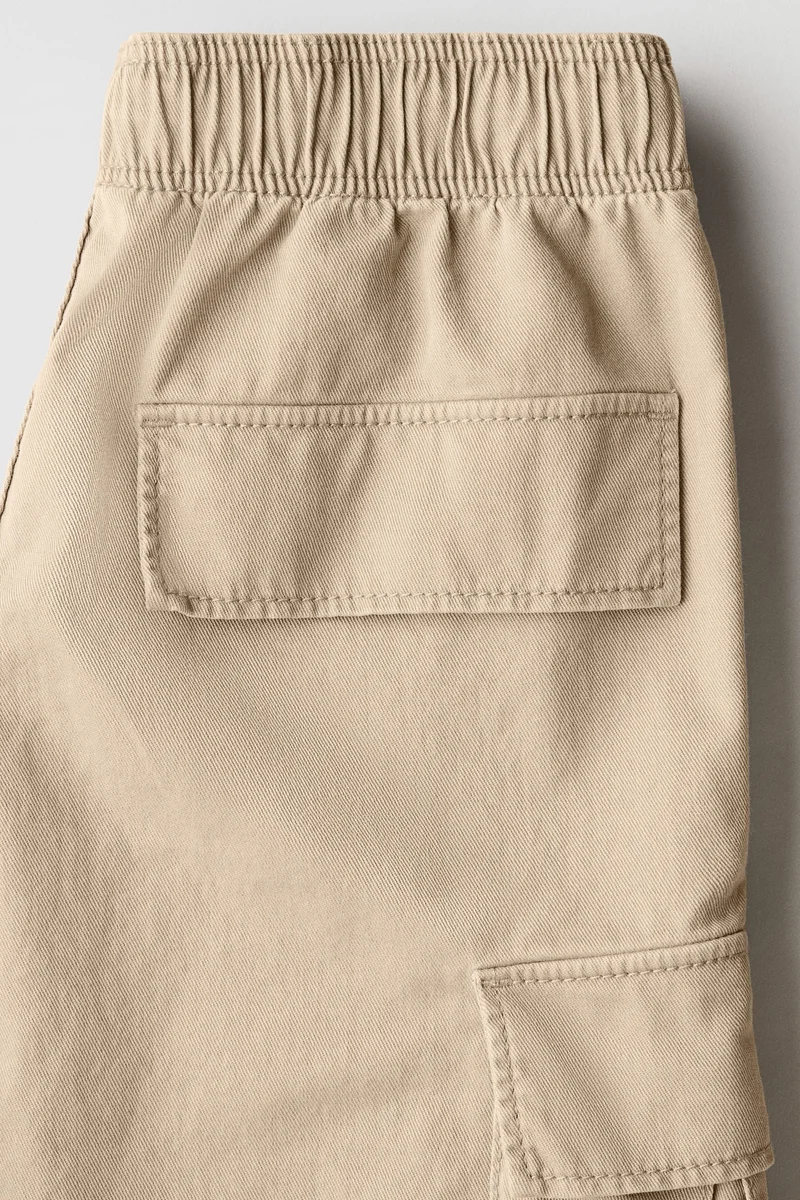 اتش اند ام شورت كارغو من التويل