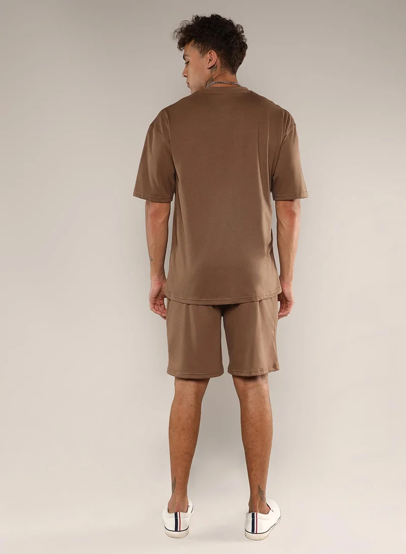 كامبوس سوترا Men's Ash Brown Solid Oversized Co-Ord Set