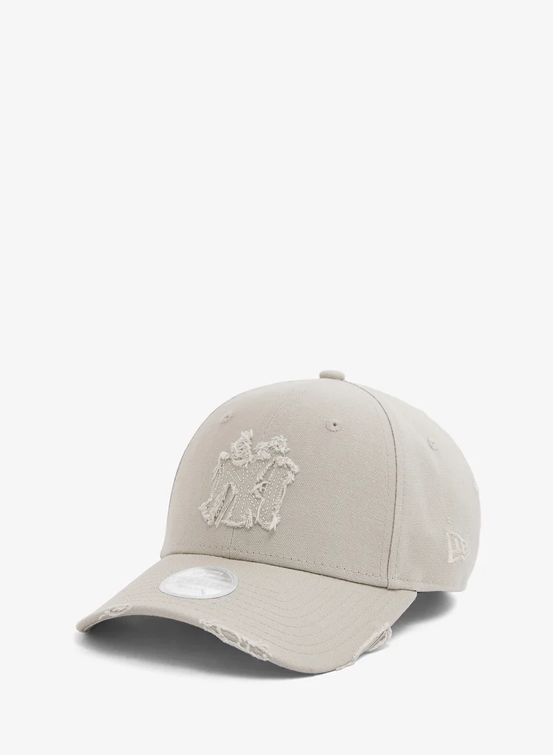 9Forty Distressed New York Yankees Cap