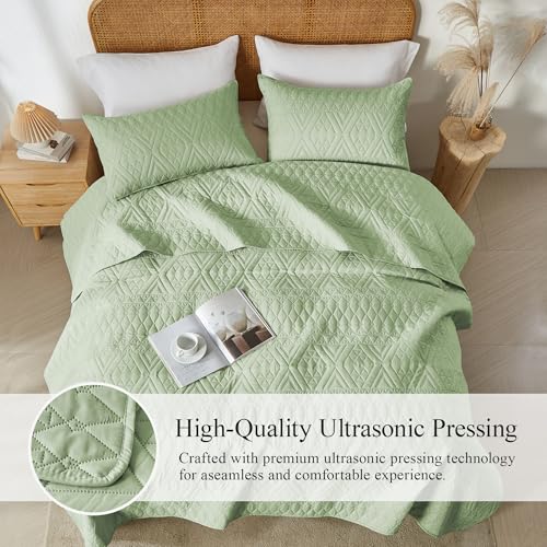 akkialla King/Cal King Size Quilt Bedding Set,Sage Green Lightweight Microfiber Soft Bedspread,Modern Style Geometric Pattern Coverlet Set for All Seasons,3 Piece(1 Quilt,2 Pillow Shams) - Image 5