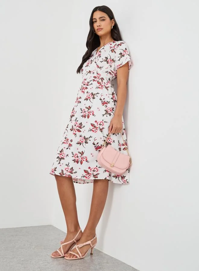 Take Two Take Two Floral Print V-Neck Smocked Detail Knee Length Dress