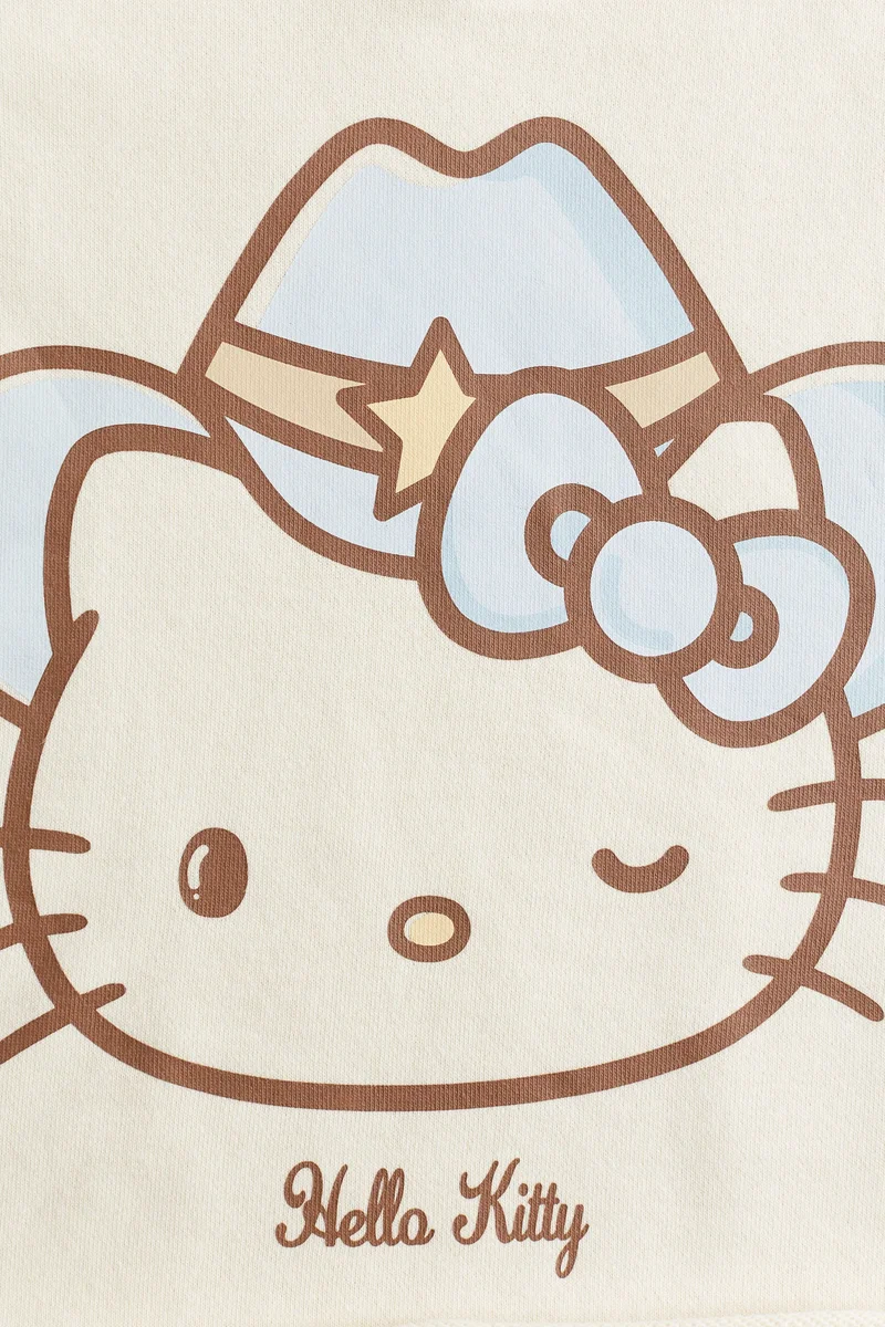 اتش اند ام هودي قصيرة