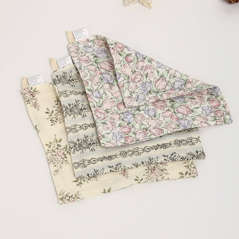 Cotton printed four-layer gauze small square towel, saliva towel, face towel, feeding towel, handkerchief three-piece set - Image 4