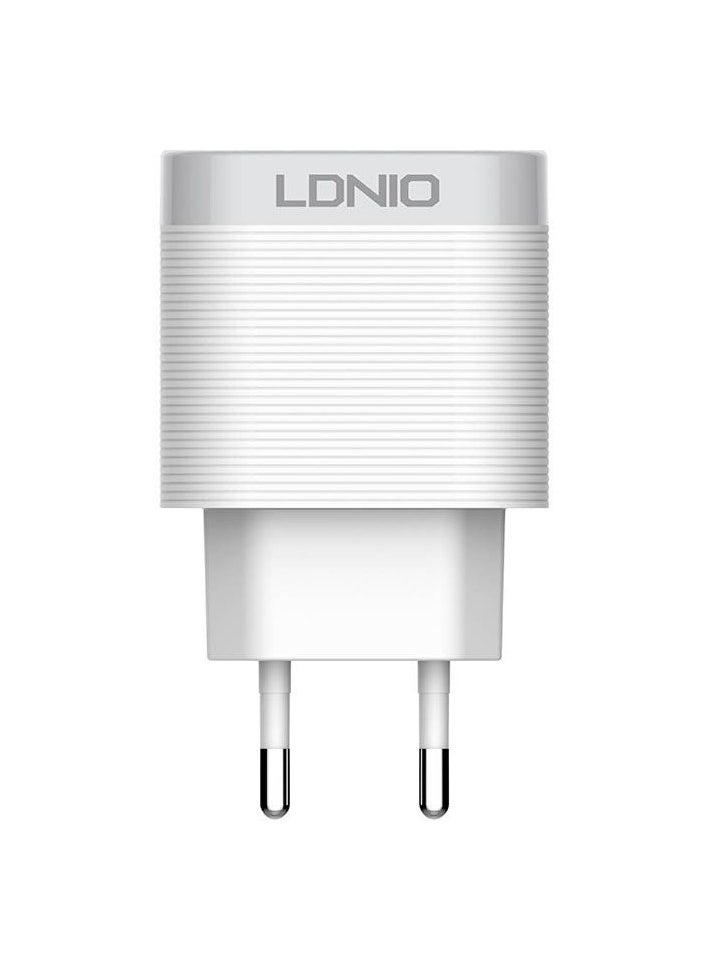 إل دينو - LDNIO A303Q شاحن سريع مع كابل من USB إلى Lightning ومنفذ USB 18 واط - أبيض - Image 1