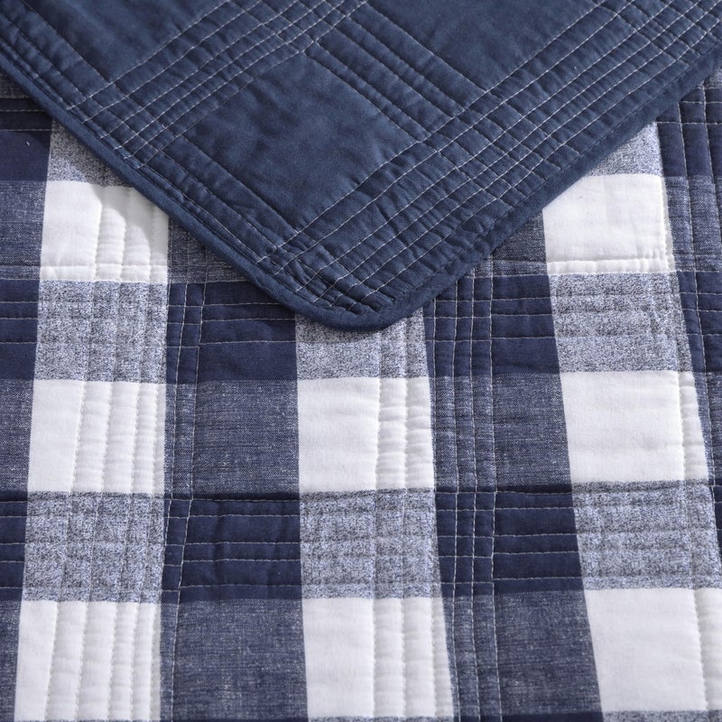 Eddie Bauer- King Quilt Set, Cotton Reversible Bedding with Matching Shams, Luxurious Bedding Set (Lakehouse Plaid Blue, King) - Image 3