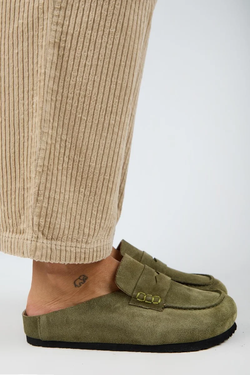 مانجيرو شبشب نسائي من الجلد الطبيعي من مانيجيرو زيفا 2، لون كاكي