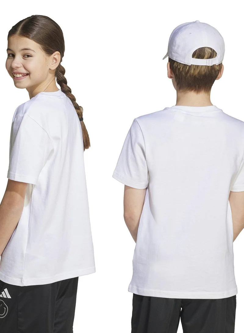 اديداس تيشيرت أبيض بأكمام قصيرة للأطفال من جيه سمي