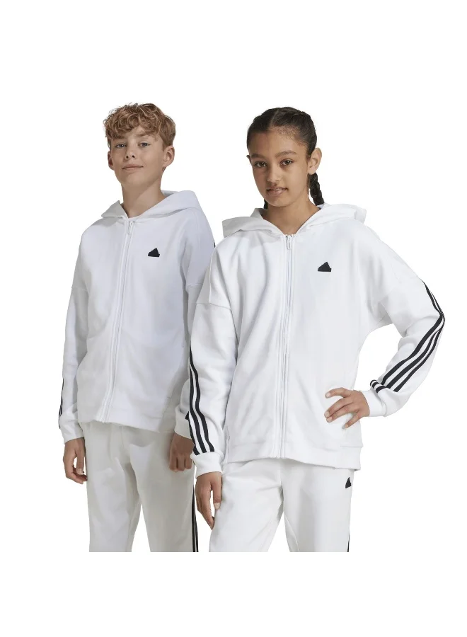 adidas قمصان تدريب رياضية للأطفال للجنسين باللون الأبيض