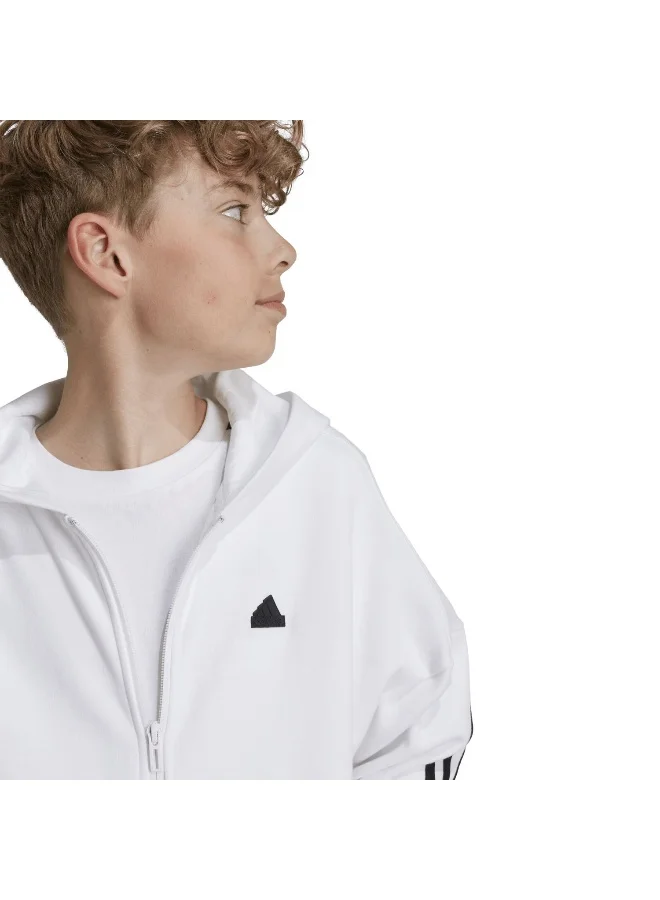 adidas قمصان تدريب رياضية للأطفال للجنسين باللون الأبيض