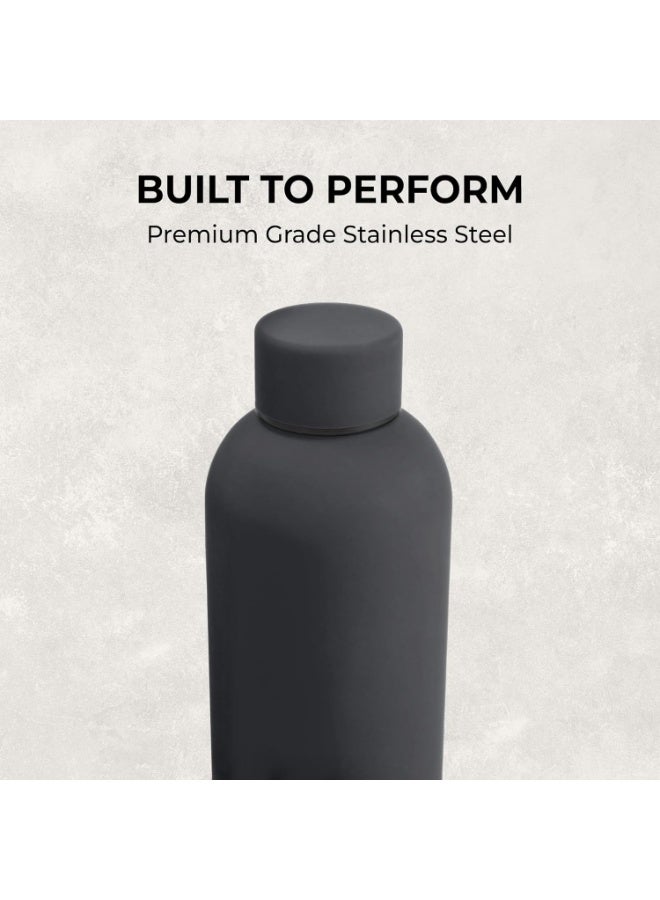 زجاجة مياه حرارية سوداء معزولة بالتفريغ سعة 500 مل - قارورة ستانلس ستيل 304 تحافظ على المشروبات ساخنة 12 ساعة وباردة 24 ساعة | تصميم مانع للتسرب، سهل الحمل، مثالية للرياضة، السفر، القهوة، وجميع المشروبات الساخنة والباردة. - Image 3