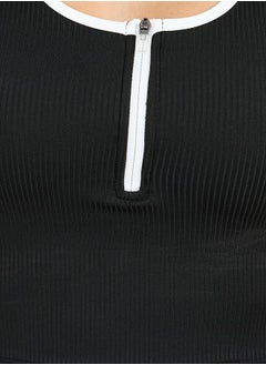 Styli Textured Contrast Trim Half Zip Up Longline Sports Bra  - Image 3