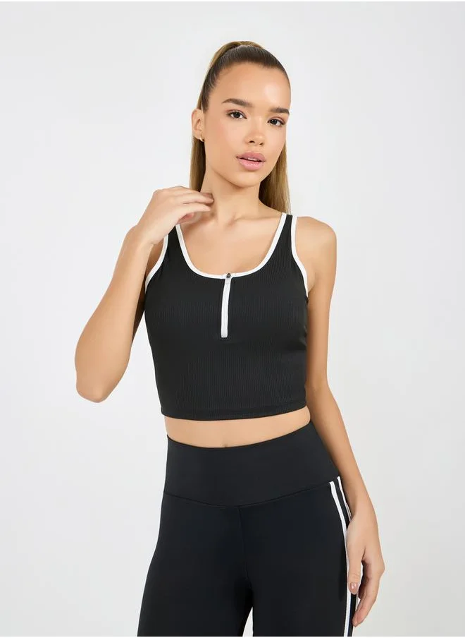 Styli Textured Contrast Trim Half Zip Up Longline Sports Bra