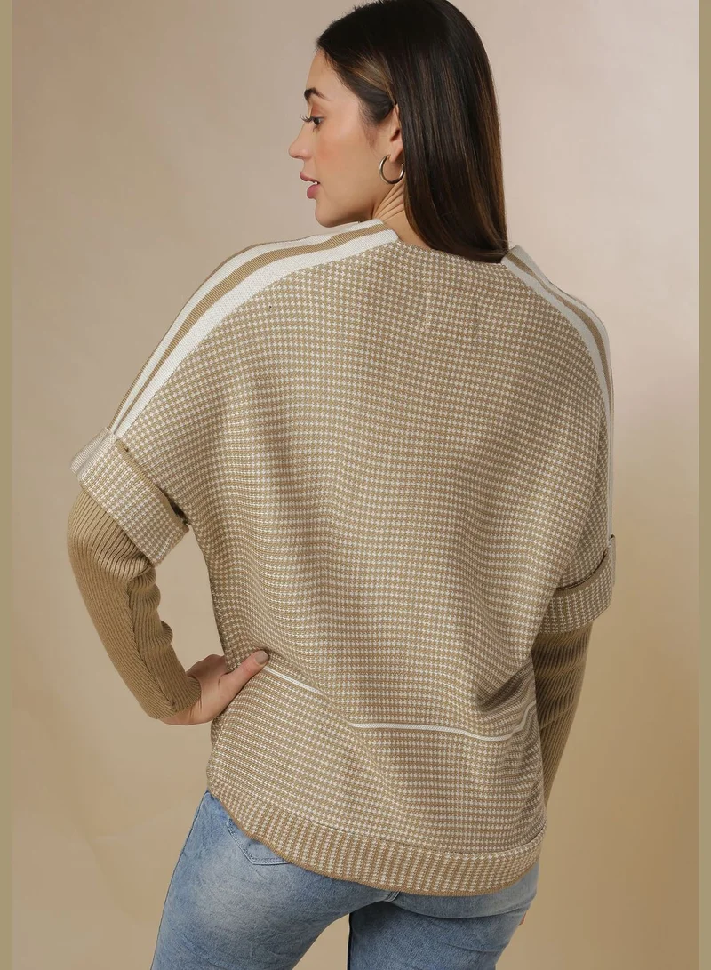 Campus Sutra Knitted Sweater