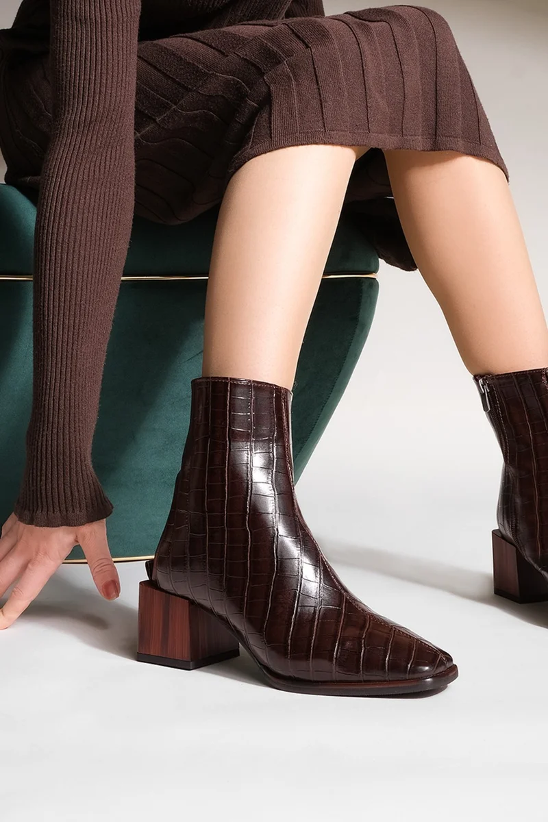مارجين Margin Women's Heeled Boots Blunt Toe Wooden Heel Zippered Sayen