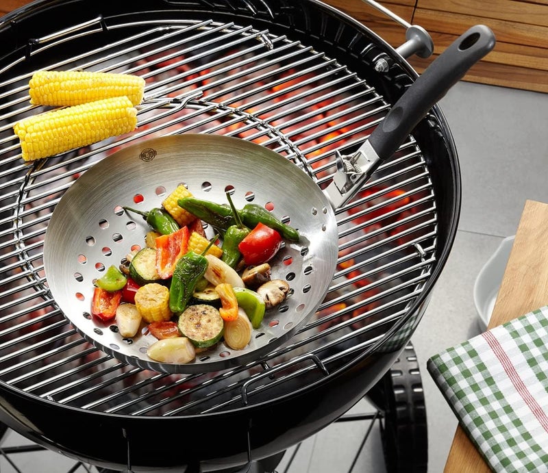 GEFU BBQ Premium Barbecue 11" Vegetable Wok, Detachable Handle - Image 2