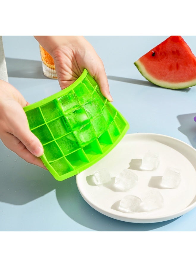 Large ice cube tray with lid, square stackable silicone ice cube mold for drinks, cocktails, bourbon soups and frozen desserts, easy to remove and free of BOA