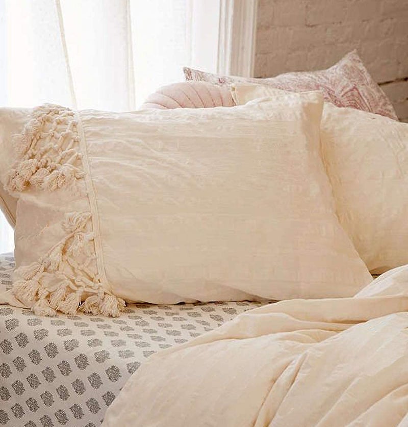 Flber Tufted Tassel Sham Set Lattice Cotton Pillow Covers 19.7in x35.5in Set of 2  - Image 4