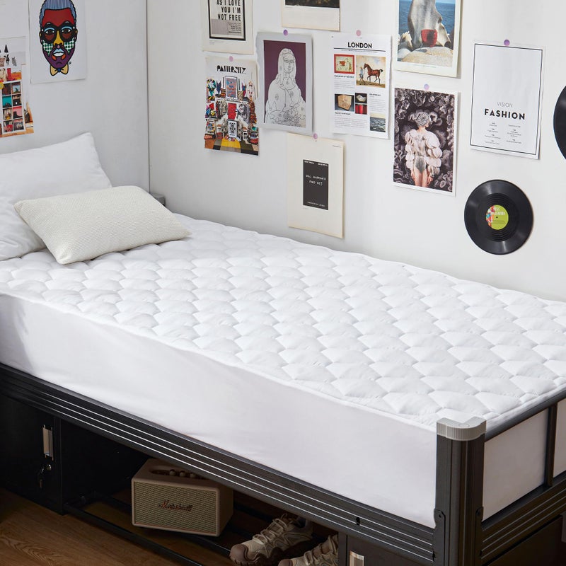 حامي مرتبة GRT توأم XL مقاوم للماء 100% وسادة مرتبة مبطنة هادئة غطاء مرتبة قطن مجوف يناسب حتى عمق 18 بوصة مضاد للغبار أبيض