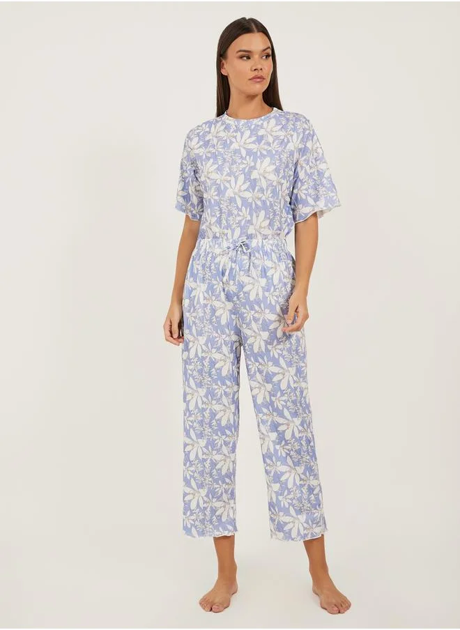 Styli Floral Printed Lettuce Edge Hem T-Shirt and Capri Pyjama Set