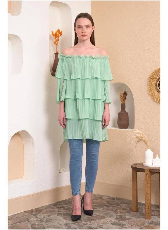 Hoxton Gal Green Off-Shoulder Layered Blouse with 3/4 Sleeves – Relaxed Fit