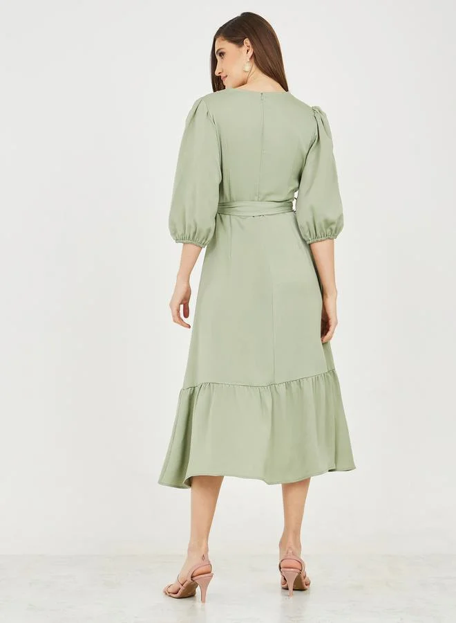 ستايلي Ruffled Wrap Dress