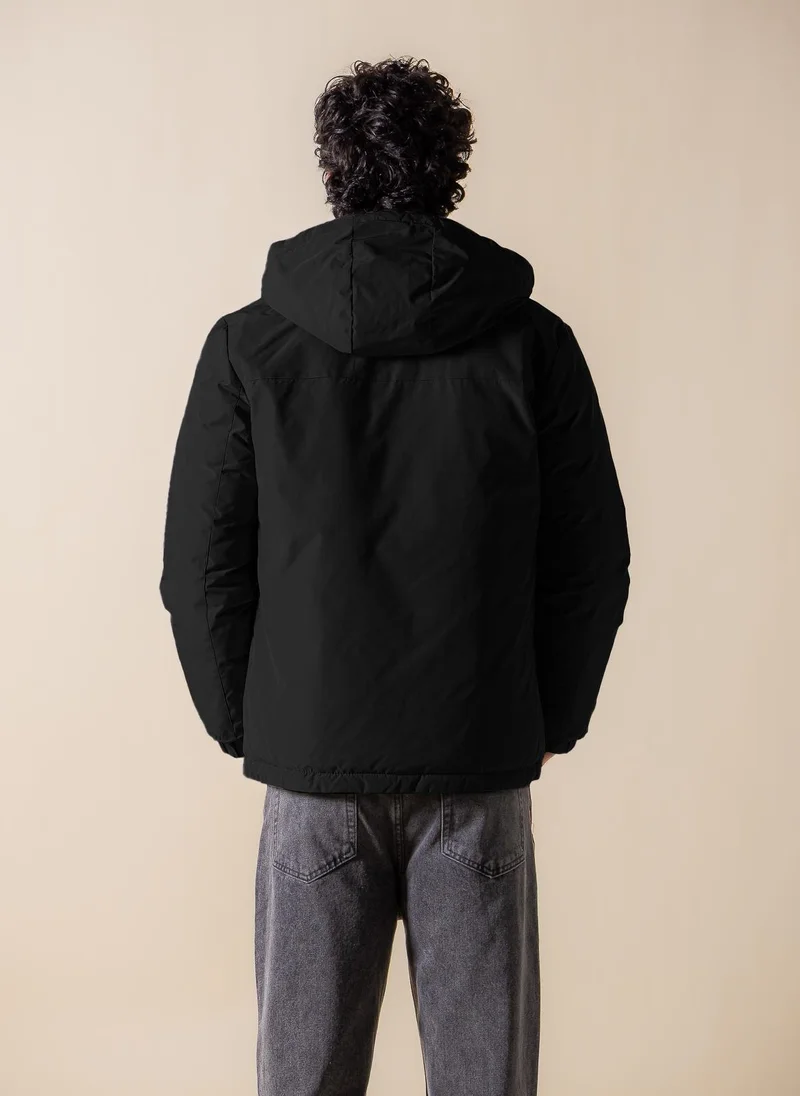 SHAPES DETAILED PUFFER JACKET