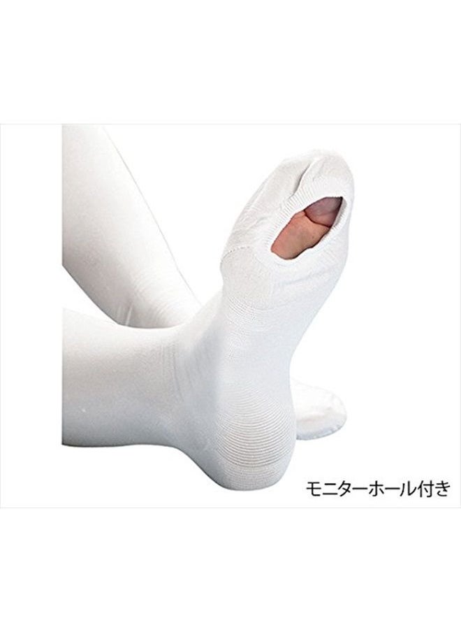 Kendall - T.E.D. Knee Length Anti Embolism Stockings, Medium, White - Image 1