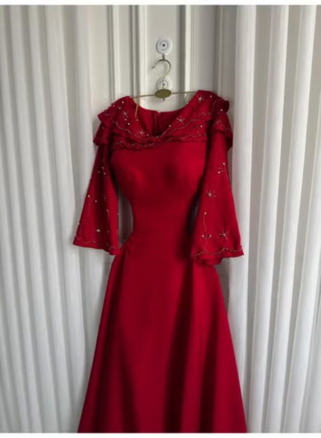 Cutie Long Red Evening Dress – Elegant Design with Embellished Sleeves and Soft Silhouette - Image 3